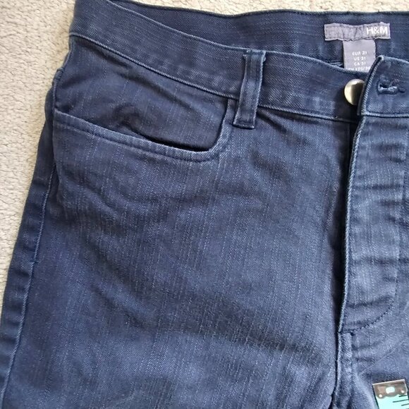 H&M Women's Straight Leg Blue Denim Button Pants, Size 31 - Picture 10 of 11